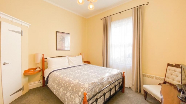 Tongariro Crossing Lodge