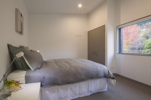 22 Hallenstein Apartments by StaySouth