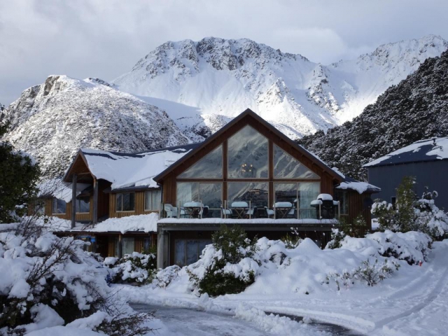 Aoraki Mt Cook Alpine Lodge