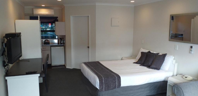 Shadzz Motel & Conference Centre