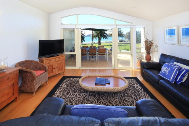 Onetangi Beach Apartments