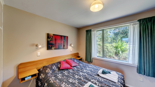 The Chalets Motel 