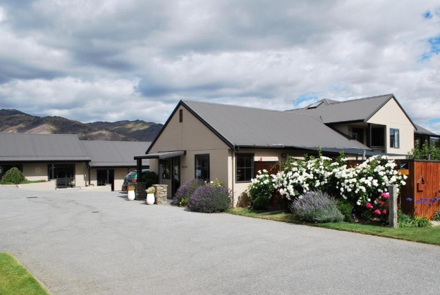 Carrick Lodge Motel