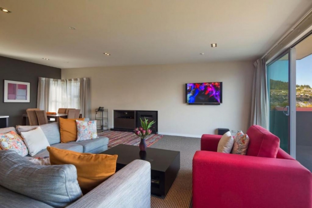 LakeRidge Queenstown by StaySouth