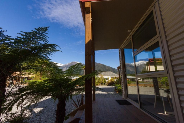 10 Cottages Franz Josef