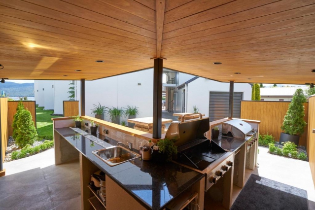 Radfords on the Lake