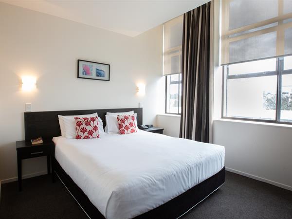 Distinction New Plymouth