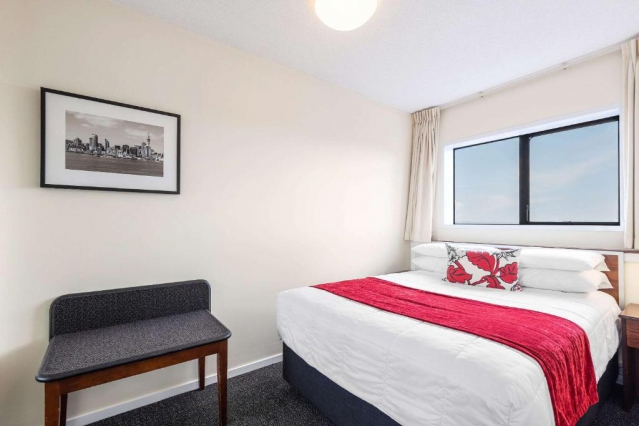 The Parnell Hotel & Conference Centre