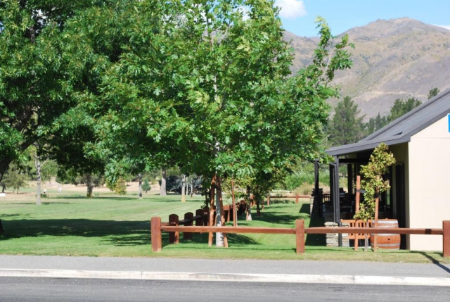 Carrick Lodge Motel
