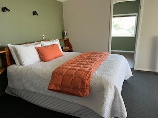 Breakers Boutique Accommodation