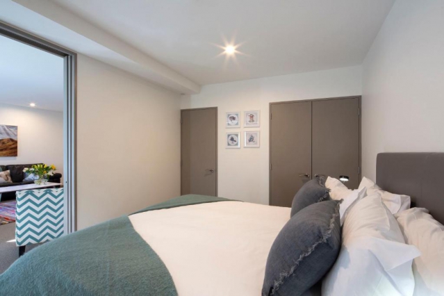 22 Hallenstein Apartments by StaySouth