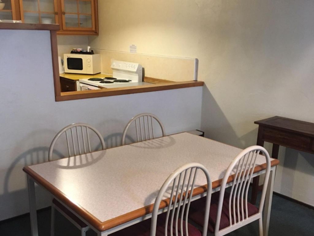 Woodlands Motels and Apartments