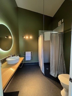 Breakers Boutique Accommodation