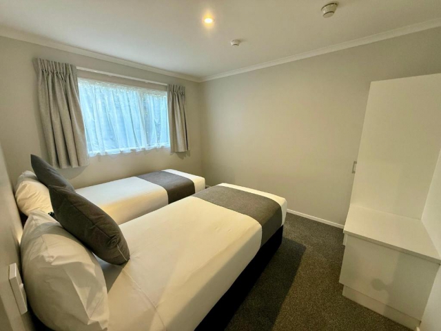 BK's Pioneer Motor Lodge