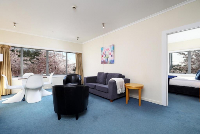 Saxton Lodge 