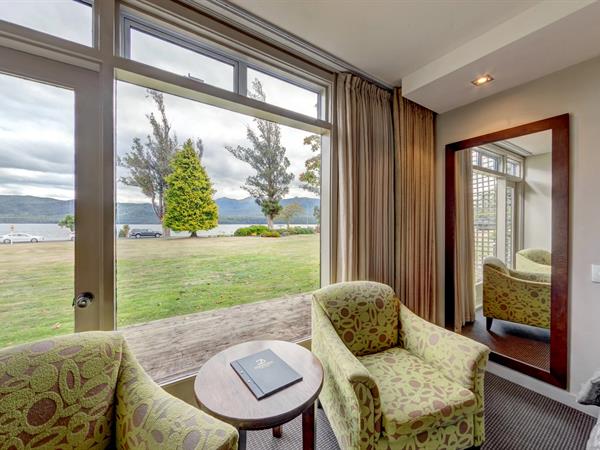 Distinction Te Anau Hotel & Villas