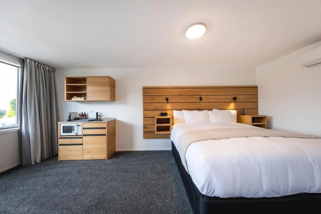Lomond Lodge Motel & Apartments