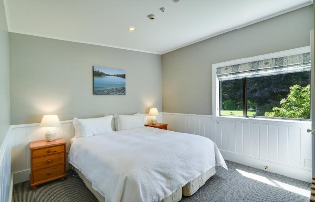 Manata Homestead & Lodge