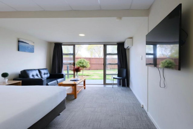 The Garden Hotel & Restaurant