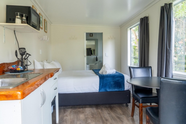 Ahipara Top 10 Holiday Park 