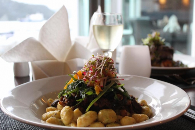 Picton Beachcomber Inn