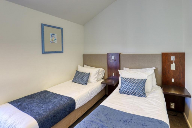 Garden Court Suites & Apartments