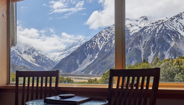 Aoraki Mt Cook Alpine Lodge