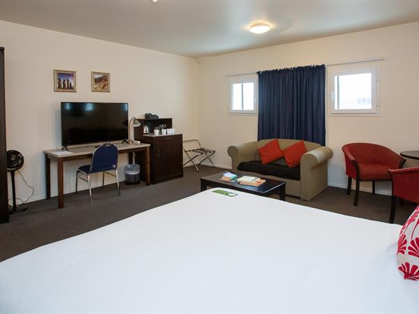 Distinction New Plymouth