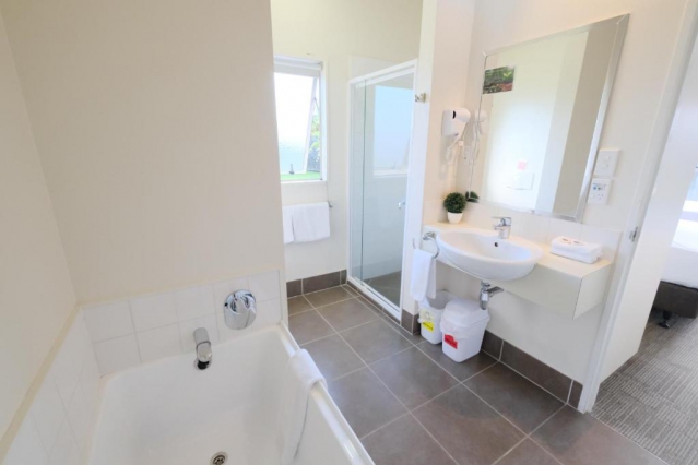 The Garden Hotel & Restaurant