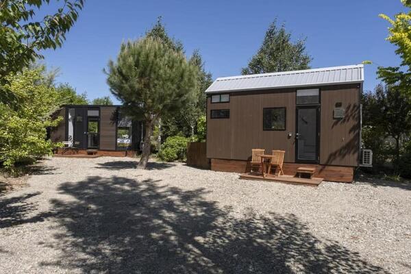 Benger Garden Cafe & Chalets