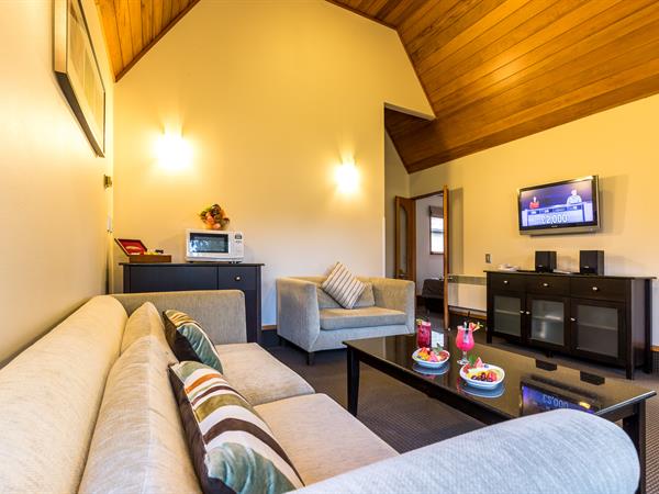 Distinction Te Anau Hotel & Villas
