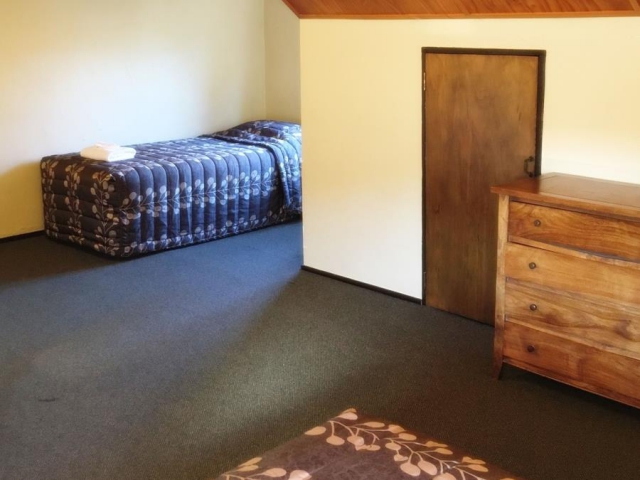 Woodlands Motels and Apartments