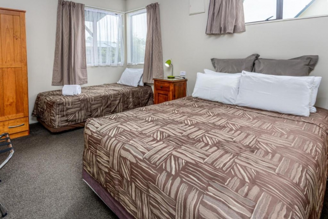 10 Cottages Franz Josef