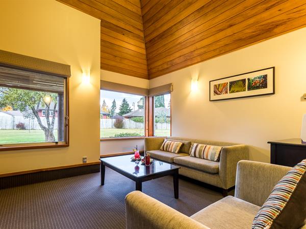 Distinction Te Anau Hotel & Villas