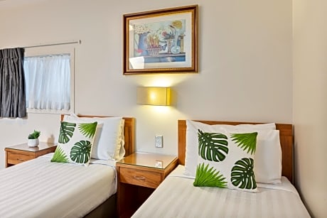 Best Western Newmarket Inn & Suites