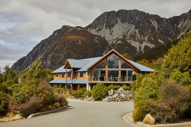 Aoraki Mt Cook Alpine Lodge