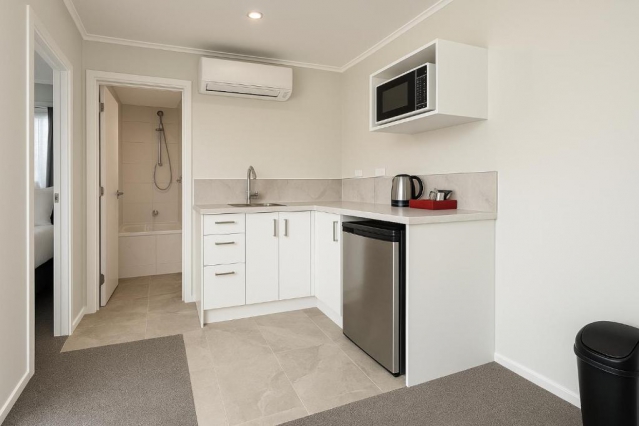 BK's Pioneer Motor Lodge