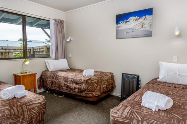 10 Cottages Franz Josef