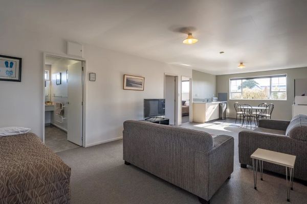 Fitzherbert Court Motel 
