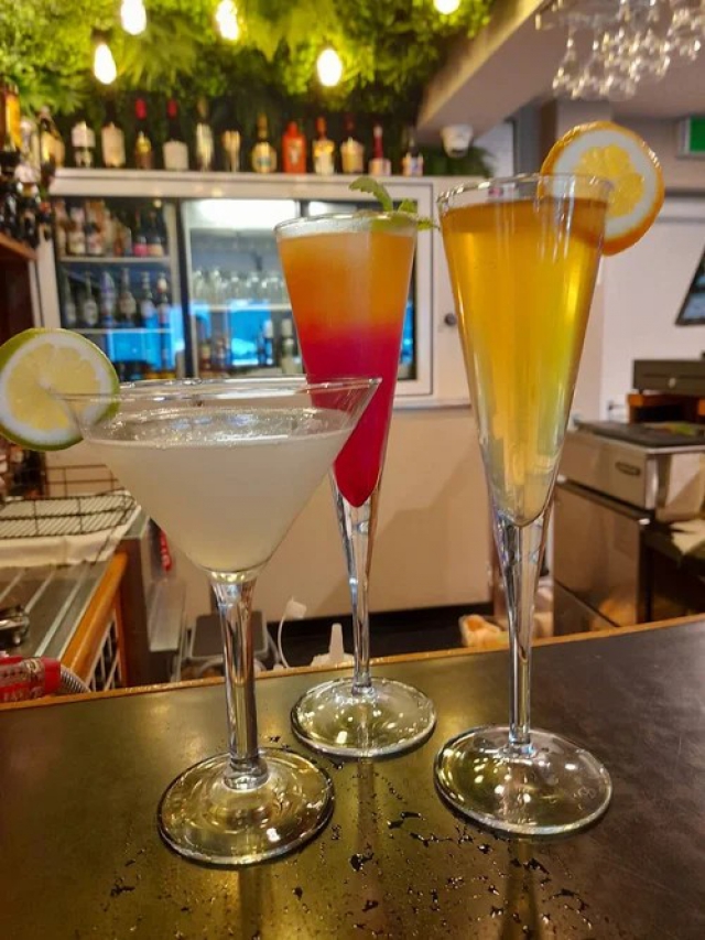 Picton Beachcomber Inn