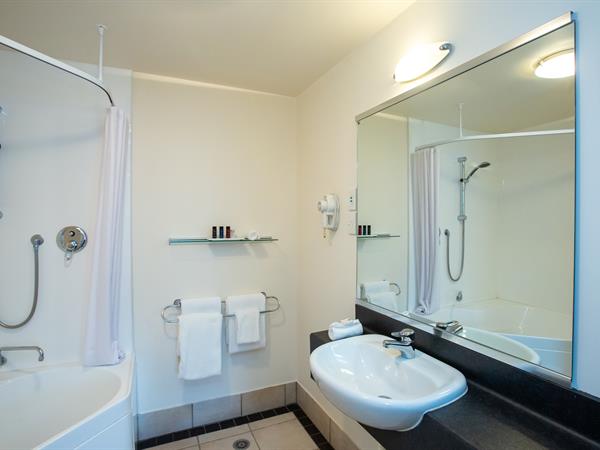 Distinction New Plymouth