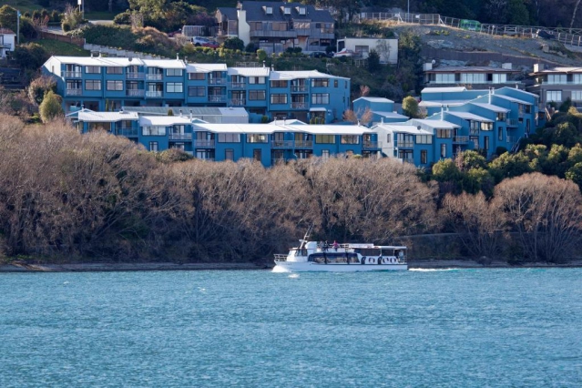 Spinnaker Bay Apartments