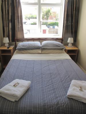 Dorset House Backpackers