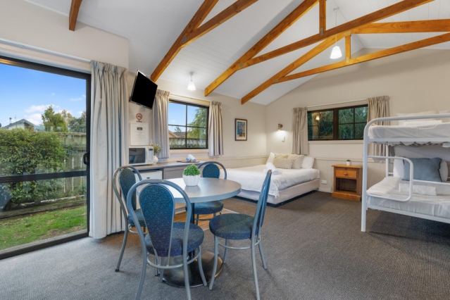 Tasman Holiday Parks - Te Anau