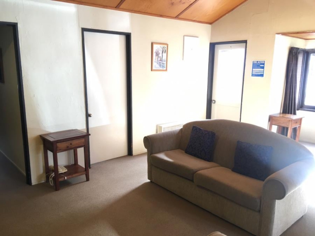 Woodlands Motels and Apartments