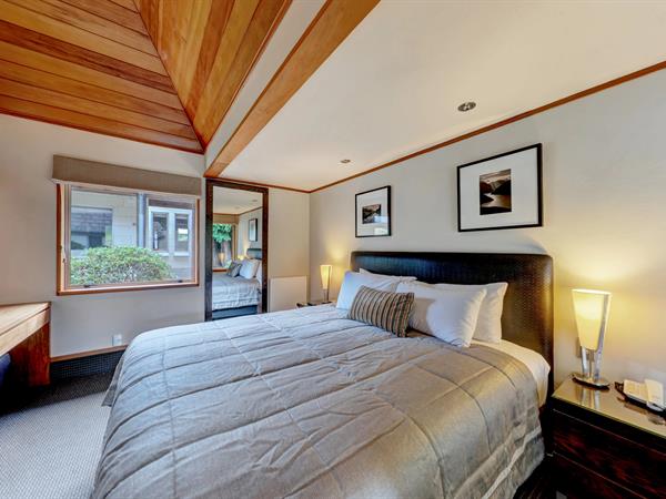 Distinction Te Anau Hotel & Villas
