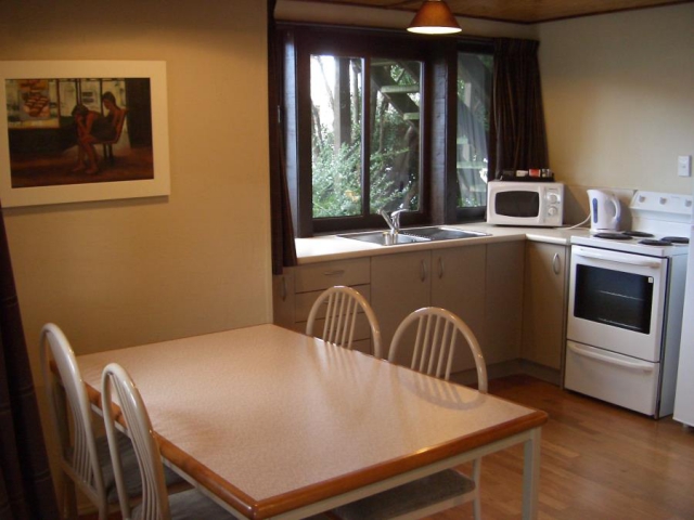 Woodlands Motels and Apartments