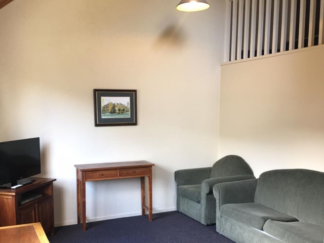 Woodlands Motels and Apartments