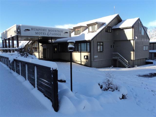 Ruapehu Mountain Motel & Lodge