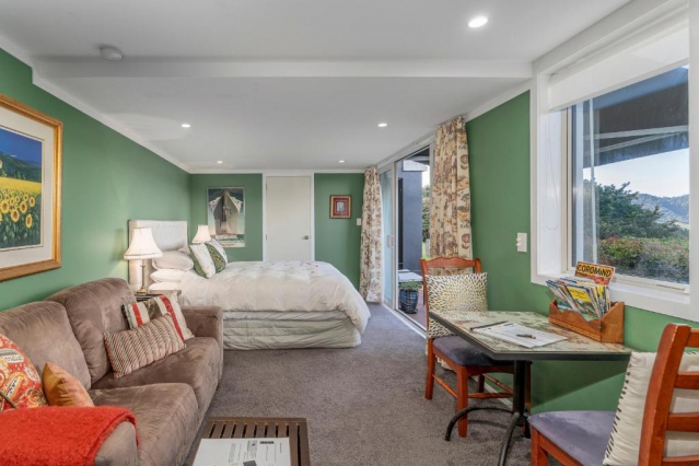 Bayview Valley Lodge